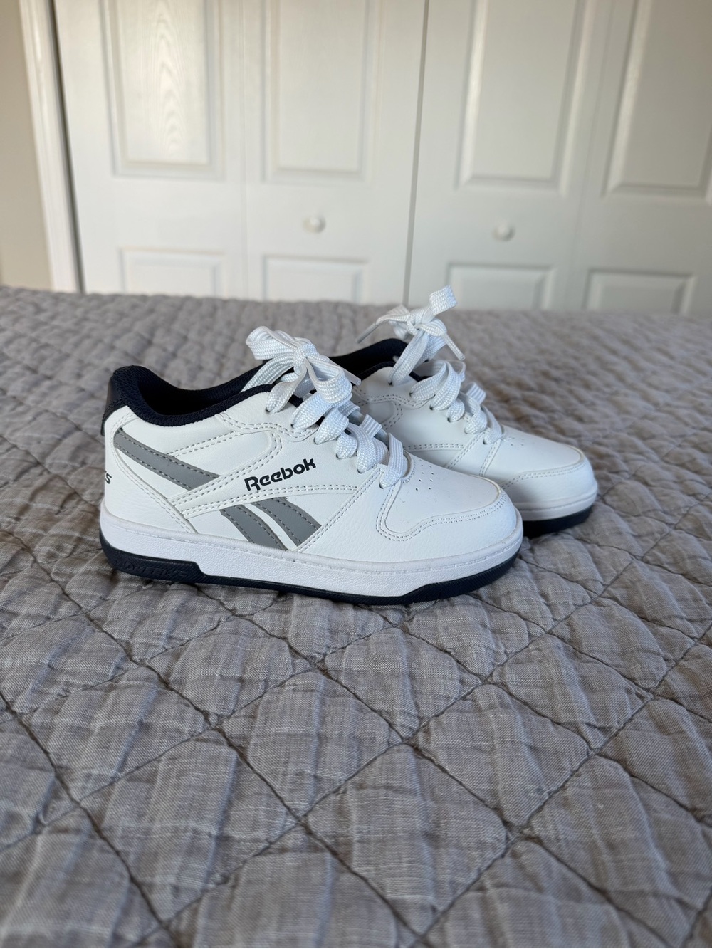 Reebok Kids White, Gray & Navy Heelys